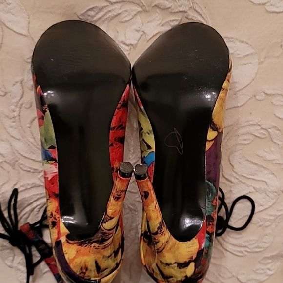 Steve Madden Cythiaa Floral Multi Lace-Up Peep Toe Booties - Picture 9 of 11